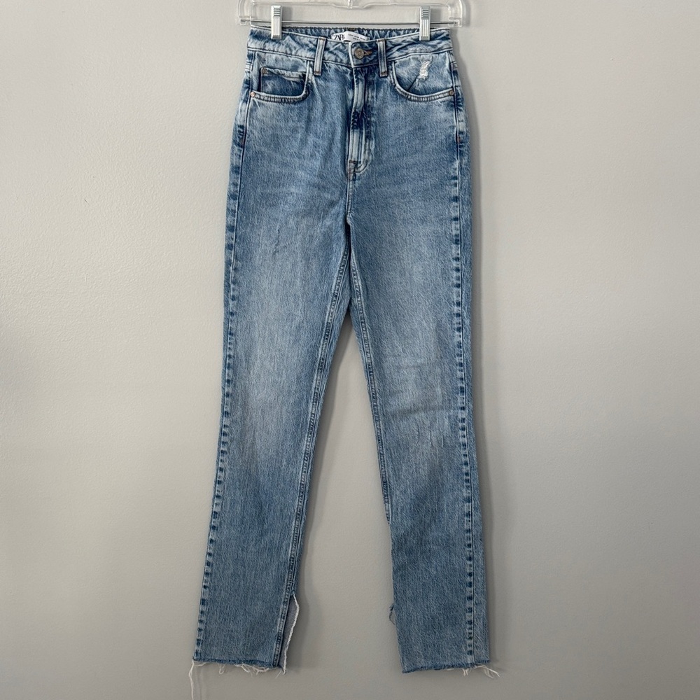 Zara Women's Jeans Size 02 Distressed Hem Inward Slit